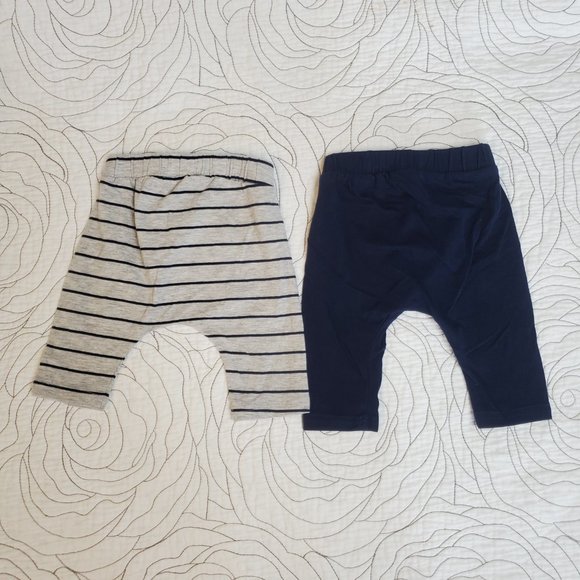 FREE W/ BUNDLE [3-6M] Cotton Pants, 1 Solid Navy, 1 Striped Gray/Navy - Picture 2 of 6